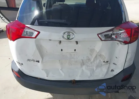 2015 Toyota Rav4 Le z USA, uszkodzony, nr VIN JTMZFREV7FJ053277